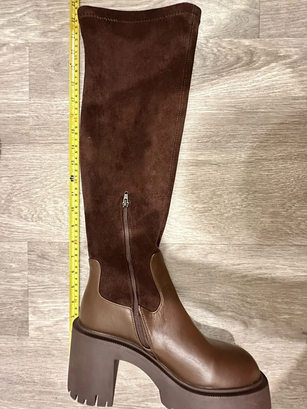Brown Knee High Platform Boots Lug Sole Block Heel Side Zip Women’s Size 8